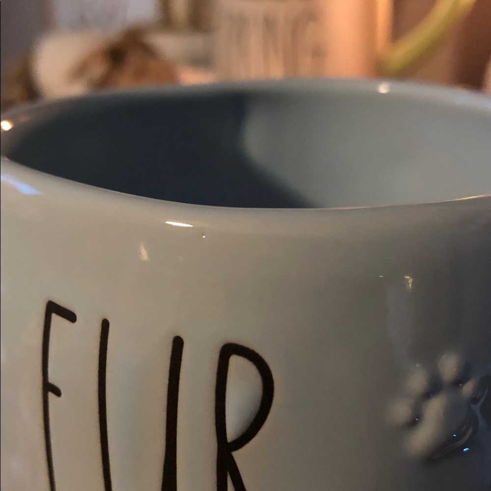 Rae Dunn FUR MOM Mug Light Blue/Raised Paw Prints - Picture 10 of 10